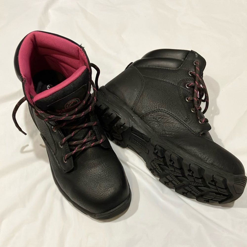 EUC Sz 7 women’s Brahma steel toed boots ASTM F 2413-18 F/I/C